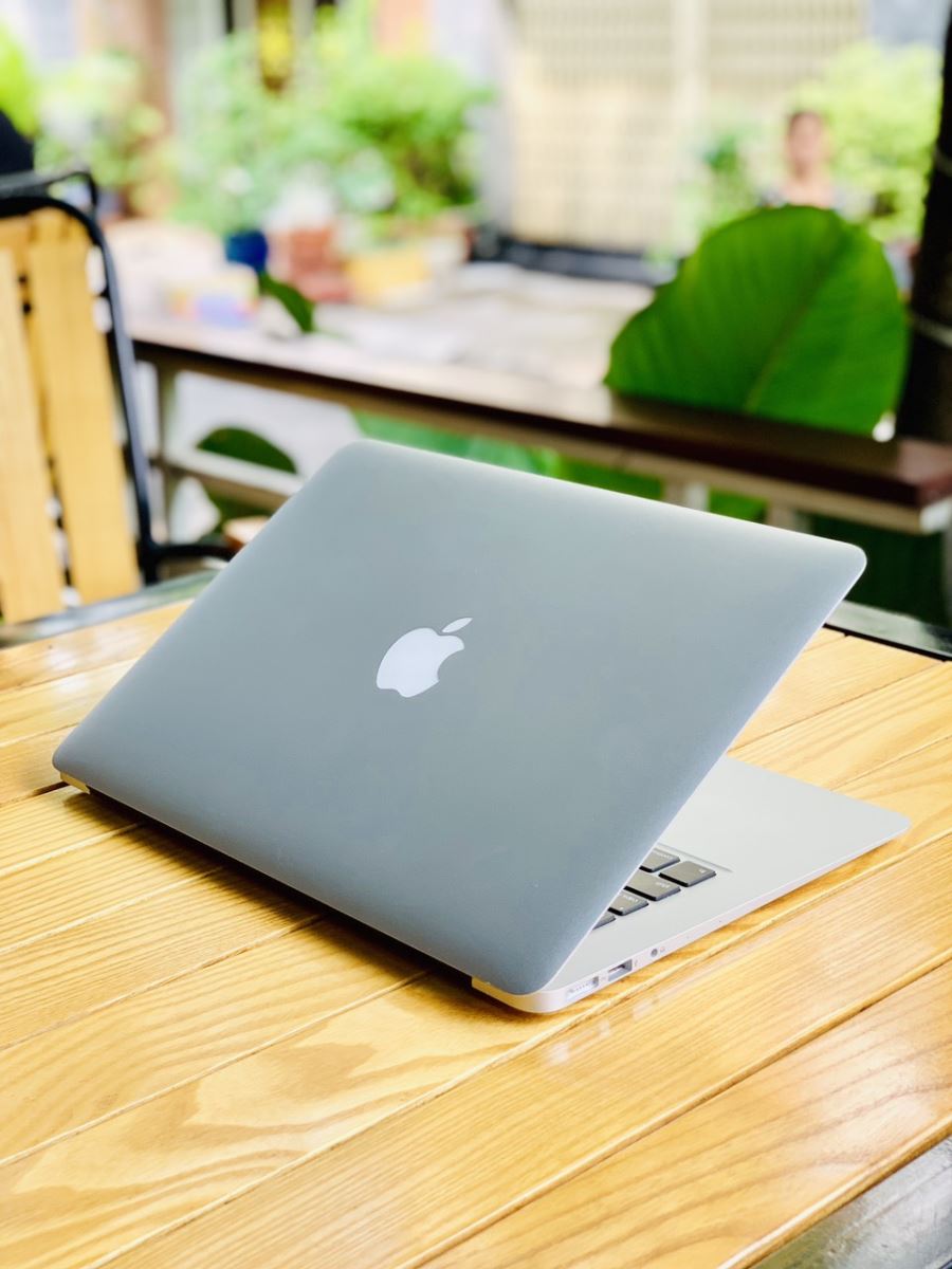 macbook giá rẻ uy tín