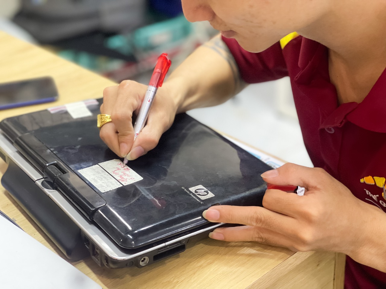 THAY PIN MACBOOK QUẬN 9