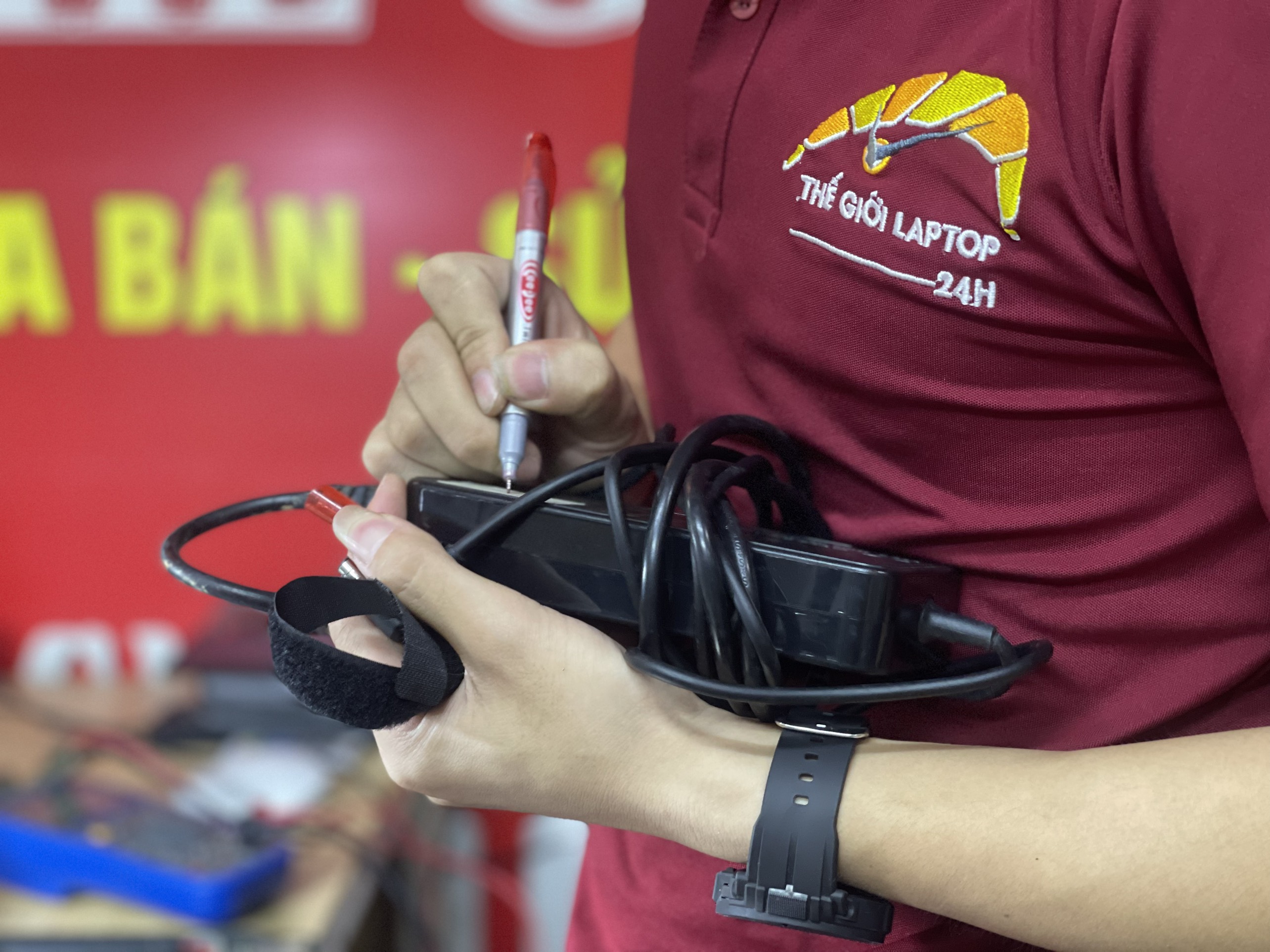 SỬA PIN LAPTOP TOSHIBA GIÁ RẺ TẠI QUẬN 12